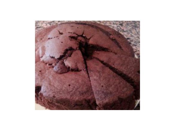 Bolo de Chocolate (simples e fofo)