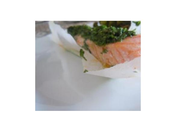 Salmão com crosta de aromáticas