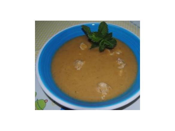 Creme de feijão com carne