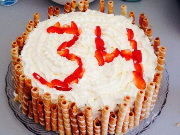 Bolo Corneto de morango