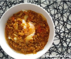 Lentilhas com ovos escalfados