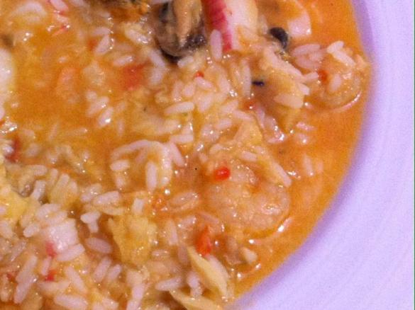 Arroz de Medalhões de Pescada com Camarões e Delícias do Mar