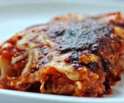 Crepes Salgados com Molho de Tomate e Pimento