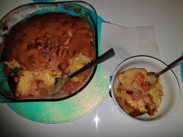 Cobbler - Bolo de Frutas com Ameixa e Pessego