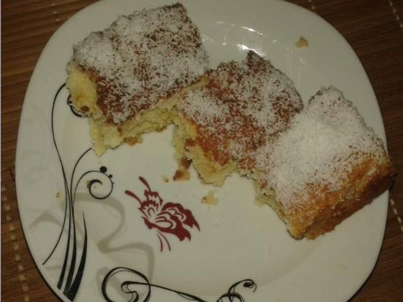 BOLO DE COCO MOLHADINHO 