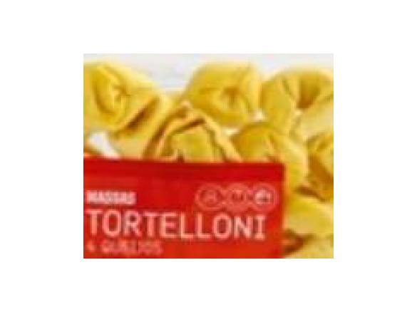 Torteloni com camarão e cogumelos