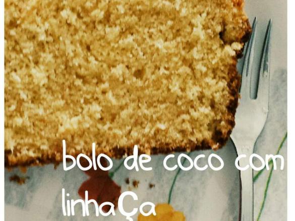 Bolo de coco com linhaça