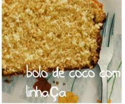 Bolo de coco com linhaça