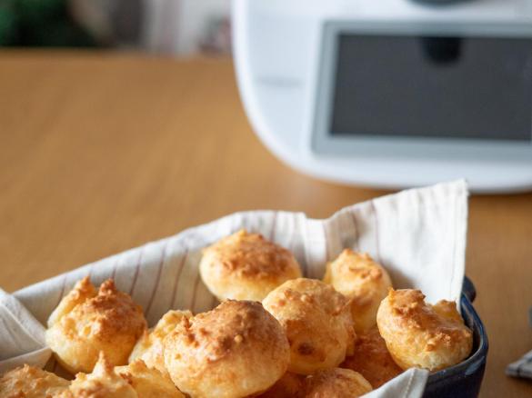 Pão de queijo fácil