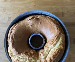 Bolo de claras congeladas