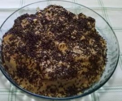 Bolo de bolacha com creme de caramelo