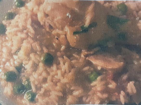 Arroz de frango com ervilhas