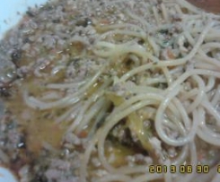 Esparguete com carne esótico