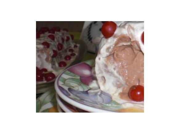 Pudim de castanhas e groselhas