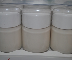 Iogurte cremoso de morango