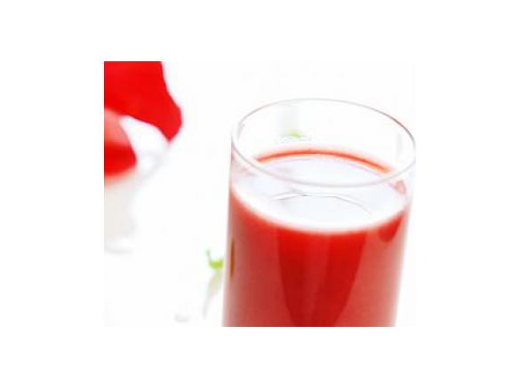 Néctar de pêssego, framboesa e manjericão