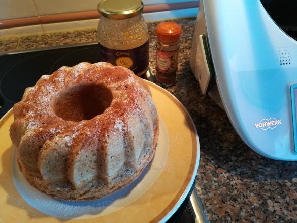 Bolo de Mel e Canela na Varoma