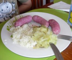 Salsichas frescas com couve lombarda (versão light)