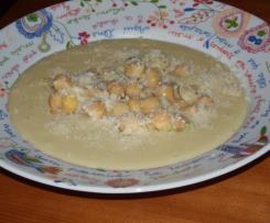 Sopa de Alho-Francês e Grão