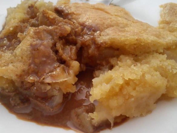 Crumble de Pêra Rocha com Chocolate Quente