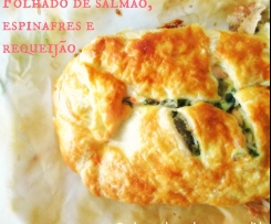 Folhado de salmão, espinafres e requeijão