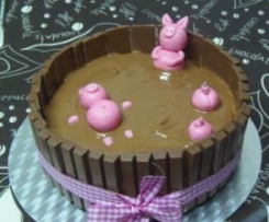 Bolo Fresco de Ananás em forma de chiqueiro