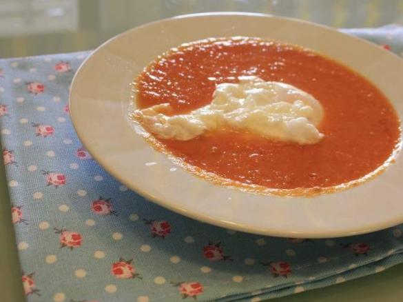 Sopa de Tomate à moda da Madeira