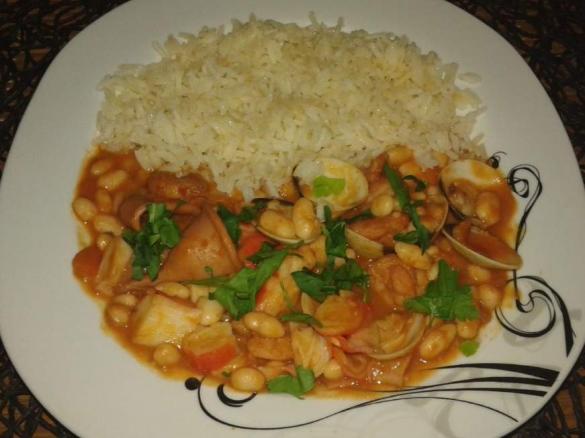 FEIJOADA DE POTA COM MARISCO 