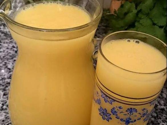 Néctar de Abacaxi, manga e maçã. 