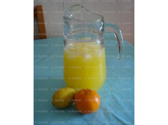 Sumo Refrescante de limão e tangerina