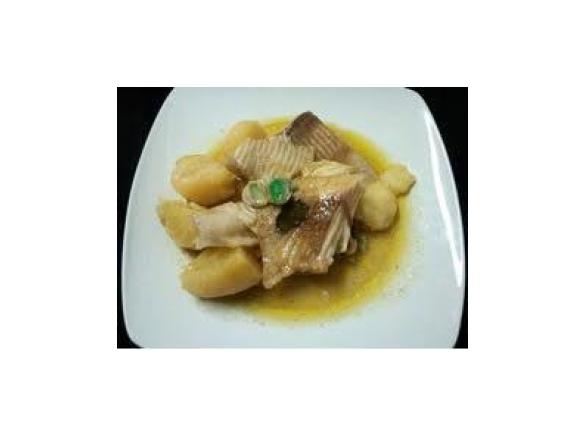 Caras de tamboril ao vapor com molho de azeite e limao