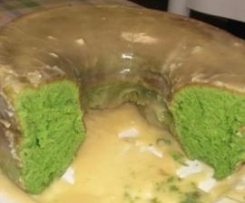 bolo shrek com cobertura de chocolate