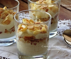 Copos de doce mascarpone com amêndoa