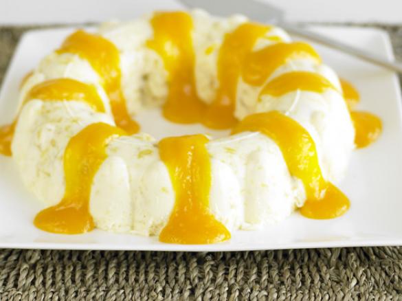 Bavaroise de abacaxi com ovos moles