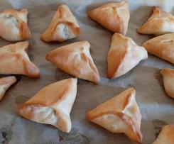 Sfiha (pao recheado de carne de origem árabe)