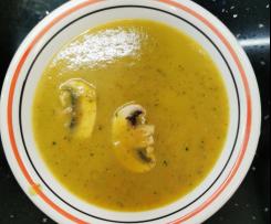 Sopa de legumes e cogumelos