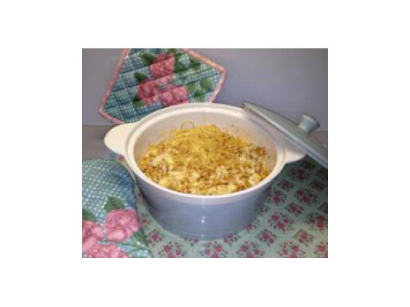 Gratinado de frango com massa esparguete ao vapor