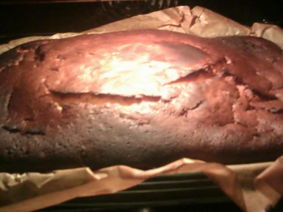 Bolo de ananás com leite de coco