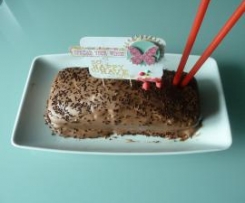 Bolo de Iogurte grego com cobertura de chocolate negro