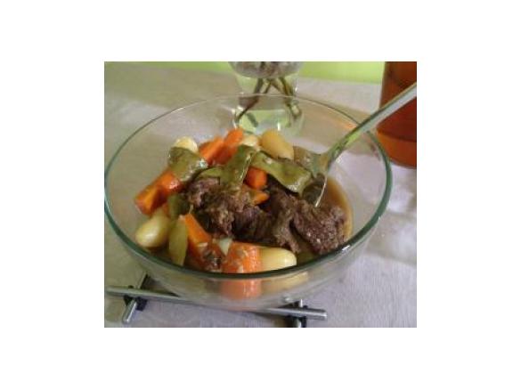 Jardineira com ervilhas de vagem