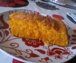 Bolo de cenoura húmido