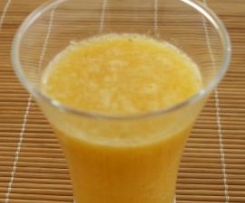 Sumo de banana, laranja e pêra