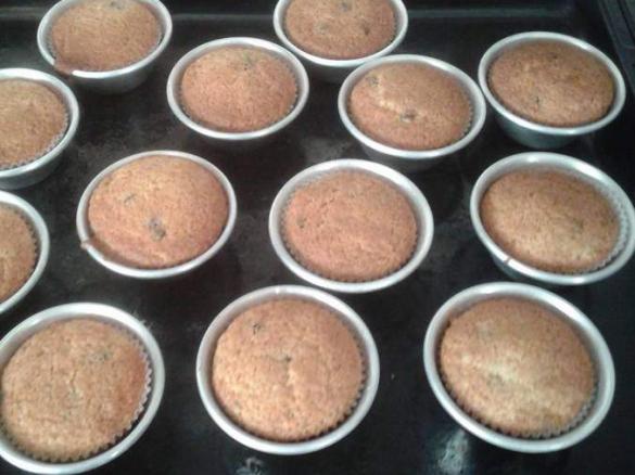 Muffins de baunilha com pepitas de chocolate