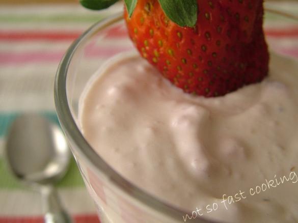 Mousse Rápida de Morangos