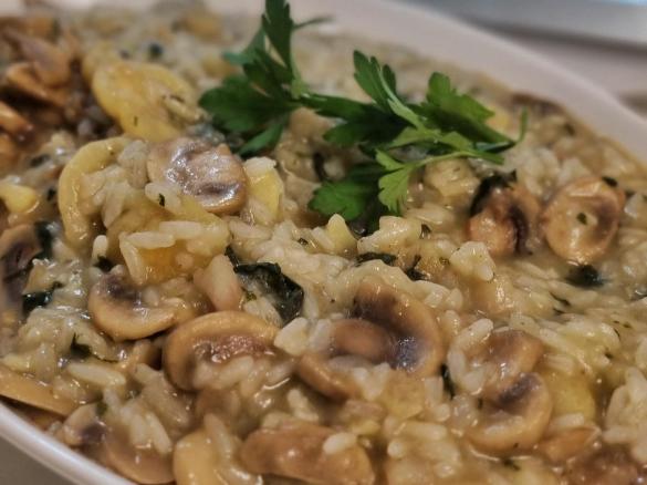 Arroz cremoso de cogumelos e castanhas