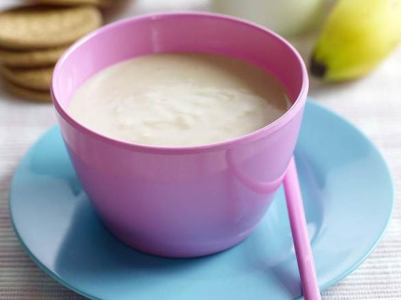 Papa de fruta com iogurte