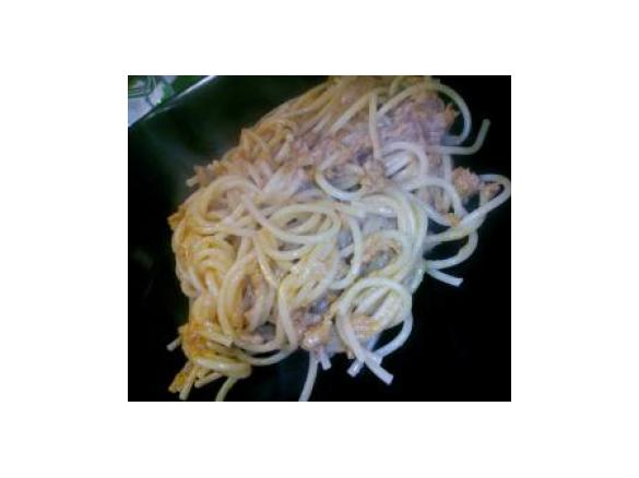 Esparguete com Atum Molhadinho