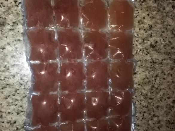 Caldo de cascas de legumes