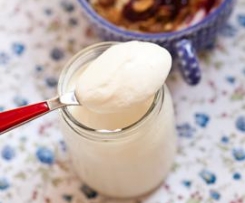 Iogurte com bolacha maria