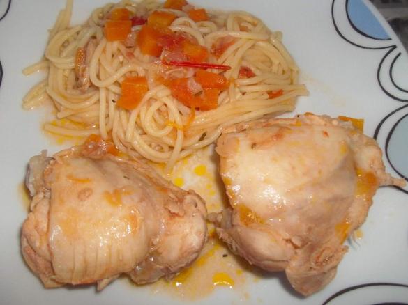 Frango com esparguete